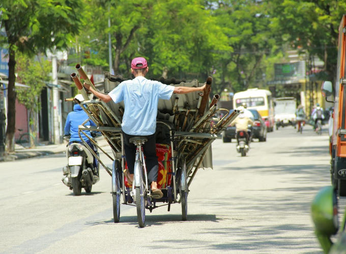 Những hình ảnh này rất dễ dàng bắt gặp trên đường phố Huế.