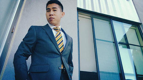 Năm 2005 Quang Huy cũng chia tay với nhóm. Sau đó, Quang Huy sang Thái Lan học trang điểm.