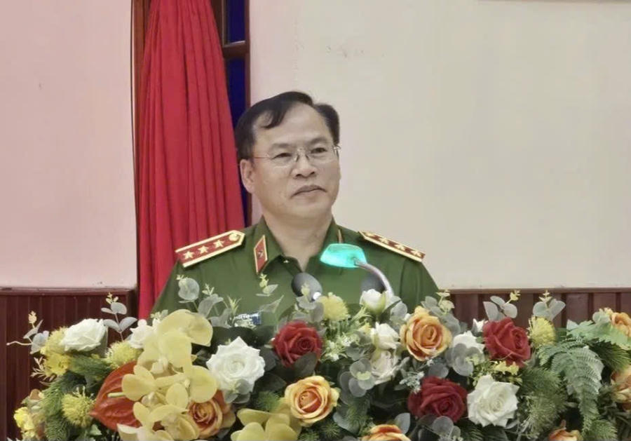 Thượng tướng Nguyễn Văn Long, Thứ trưởng Bộ Công an đọc thư khen các tập thể có thành tích xuất sắc. Ảnh: L. K