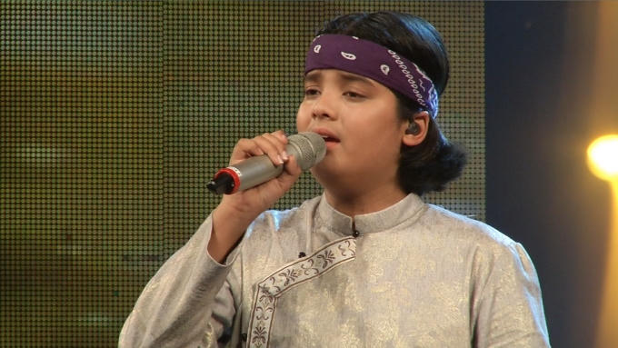Jayden ghi điểm với ca khúc “Quê hương”.