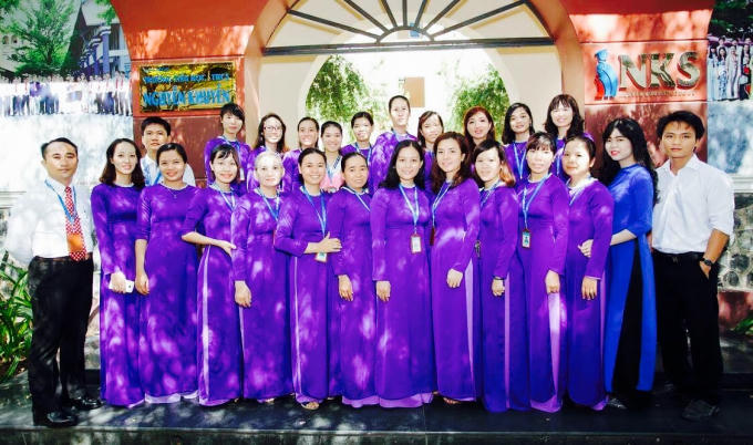 Đội ngũ cán bộ giáo viên nhà trường.