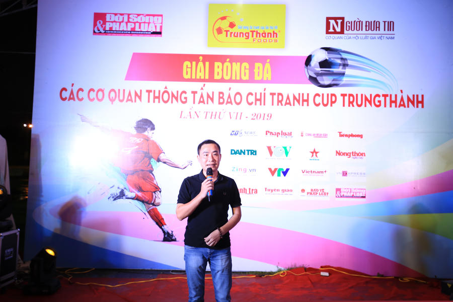 khai mac cup trung thanh: nhung cuoc “thuy chien” hap dan hinh anh 2