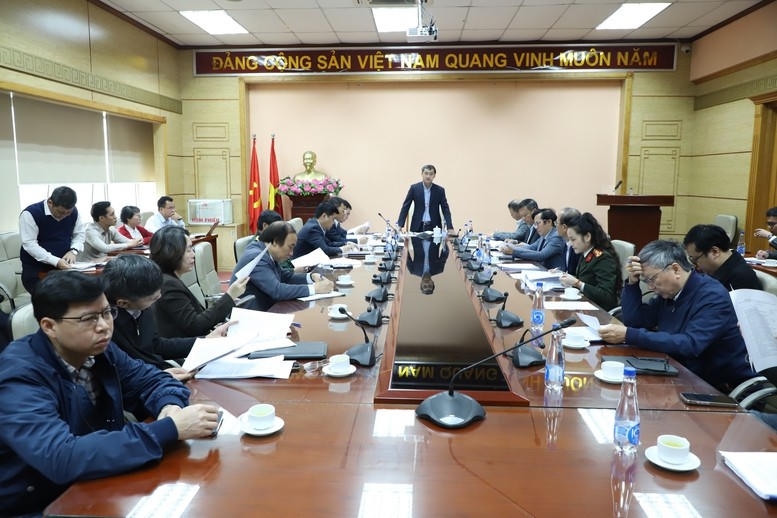 Cuộc họp có sự tham gia của nhiều chuyên gia đầu ngành các chuyên khoa - Ảnh: VGP/LH