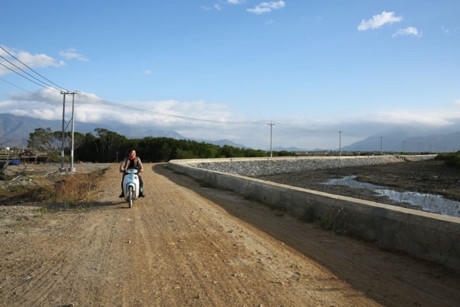 Đà Bắc, Hòa Bình: Nhiều gói thầu vào tay nhà thầu bản địa