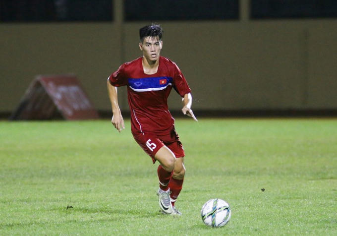 5. Tiền đạo Nguyễn Tiến Linh