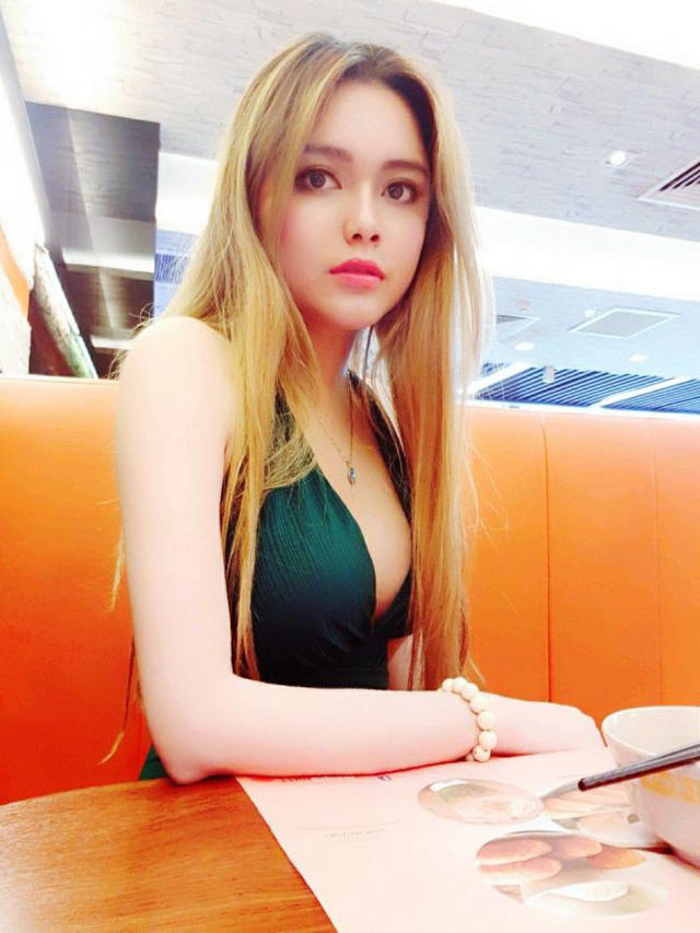 Phát ngôn này đã lộ rõ sự thiếu hiểu biết về bóng đá của cô bởi vua bóng đá Pele đã giải nghệ từ năm 1977. Nhiều khán giả đã "cười ra nước mắt" trước câu trả lời này.