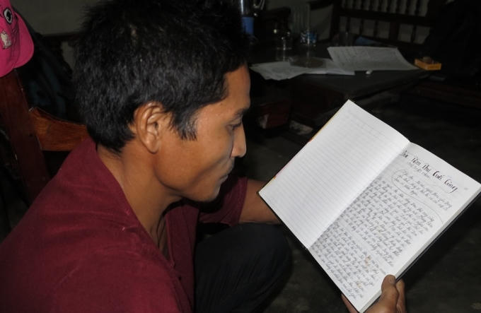 Người cha nghèo nghẹn đắng khi đọc những dòng tâm thư trước lúc quyên sinh của con gái.