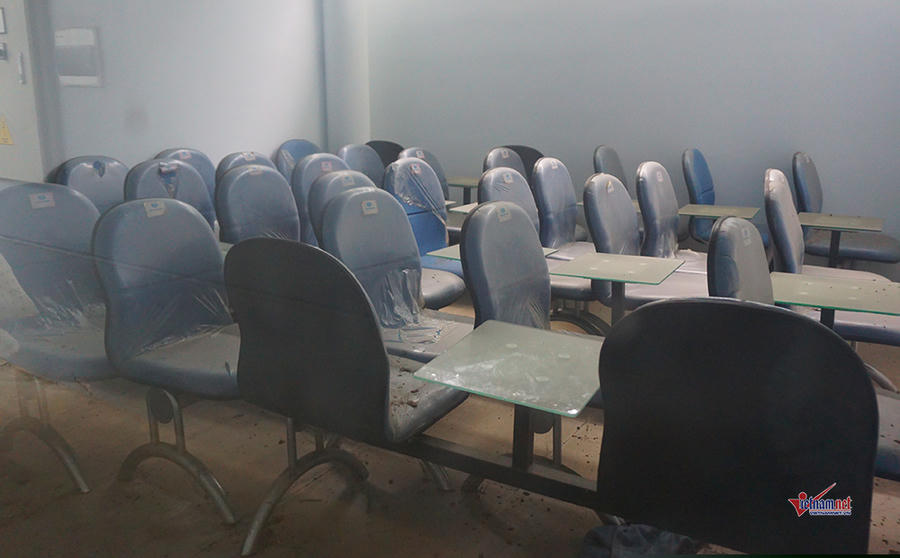 Nhiều năm qua sân tập golf này lại bị bỏ hoang, nhiều hạng mục xuống cấp