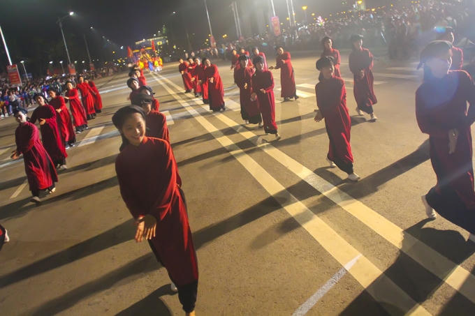 To&agrave;n cảnh Lễ hội d&acirc;n gian đường phố Việt Tr&igrave; năm 2016