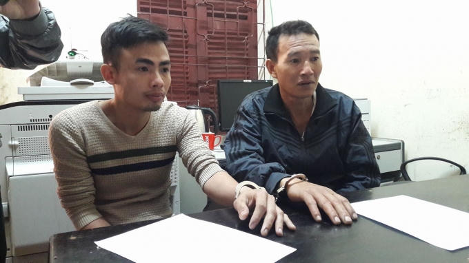 Hai đối tượng Trần Duy Tân và Nguyễn Hồng Dũng vật tại cơ quan điều tra.