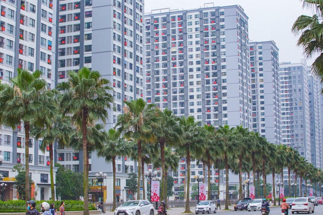 Hoạt động treo cờ được hưởng ứng hàng năm, bắt đầu từ 29/4 tới hết ngày 2/5/2020 để đồng thời kỷ niệm Ngày Quốc tế Lao động (1/5).