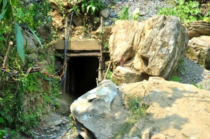 Hầm khai thác vàng trái phép khiến 5 người thương vong.