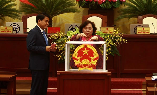 Tại kỳ họp lần này, HĐND TP cũng sẽ ban hành nghị quyết về việc lấy phiếu tín nhiệm đối với người giữ chức vụ do HĐND bầu.