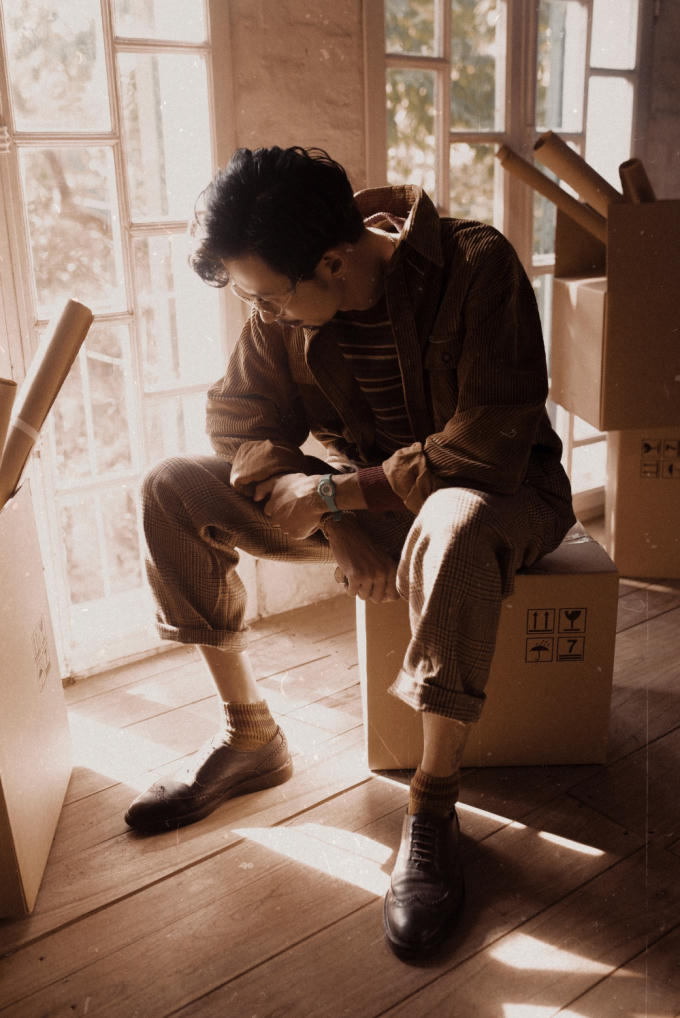 MV "Anh đếch cần gì nhiều ngoài em" đang chứng tỏ sức mạnh lan tỏa "khủng khiếp" của mình khi nhanh chóng sở hữu gầ 3 triệu lượt xem và chiếm giữ #1 Top Trending Youtube.