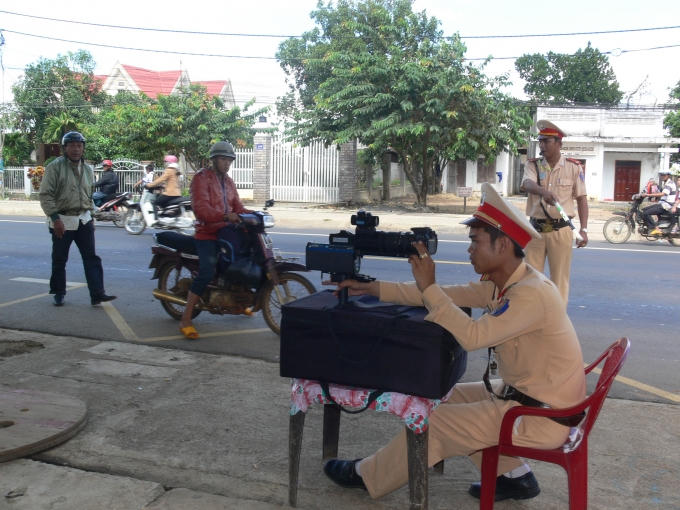 CSGT Đắk Nông Tuần tra kiểm soát đảm bảo TTATGT.