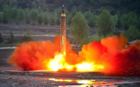 Một vụ thử tên lửa của Triều Tiên. (Ảnh: Reuters)