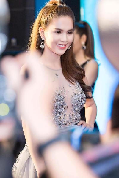 Ngọc Trinh xuất hiện lộng lẫy tại sự kiện Đêm hội chân dài 10.