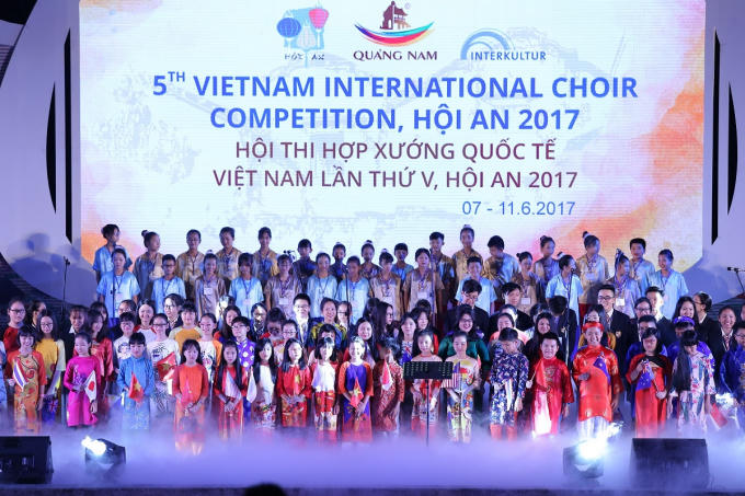 Tinh thần “Tự tôn dân tộc – Sẵn sàng hội nhập” xuyên suốt các phần thi đã giúp Vinschool One  trở thành những “Đại sứ văn hóa” của Việt Nam tại Interkultur 2017.