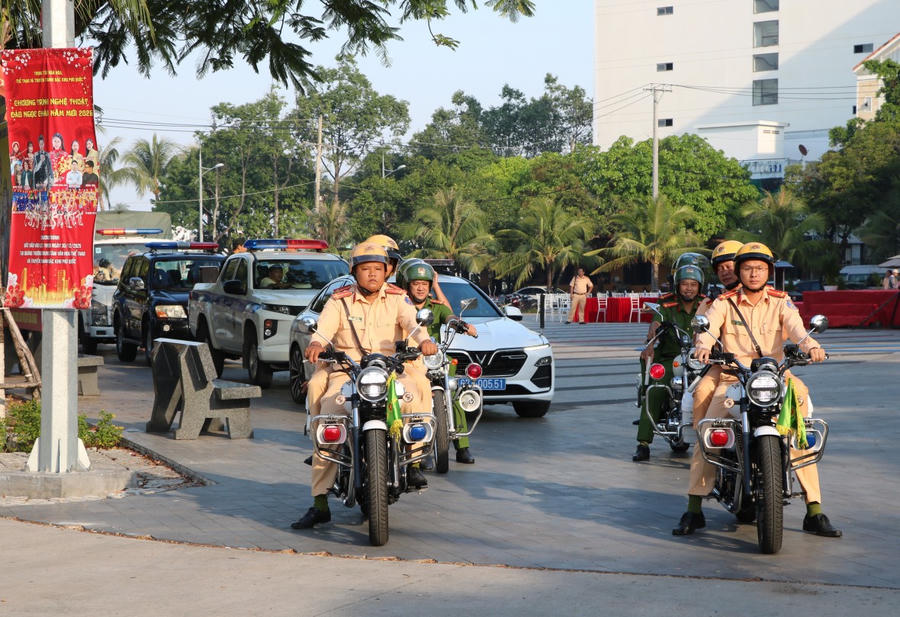 Ngay sau lễ công bố đã tổ chức diễu hành, tuần tra một số tuyến đường Phú Quốc