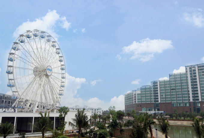Với chiều cao lý tưởng, Vòng quay Ánh Sáng sẽ “chắp thêm đôi cánh” giúp khách tham quan có thể lần đầu tiên ngắm nhìn khung cảnh Sầm Sơn từ trên cao.