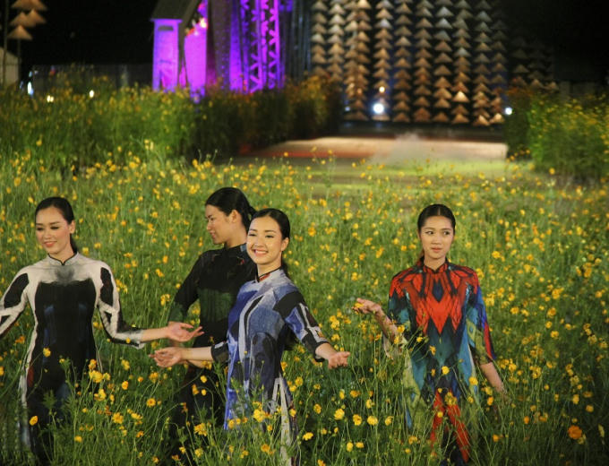 Nhiều hoạt động trong khuôn khổ Festival nghề truyền thống Huế 2017.