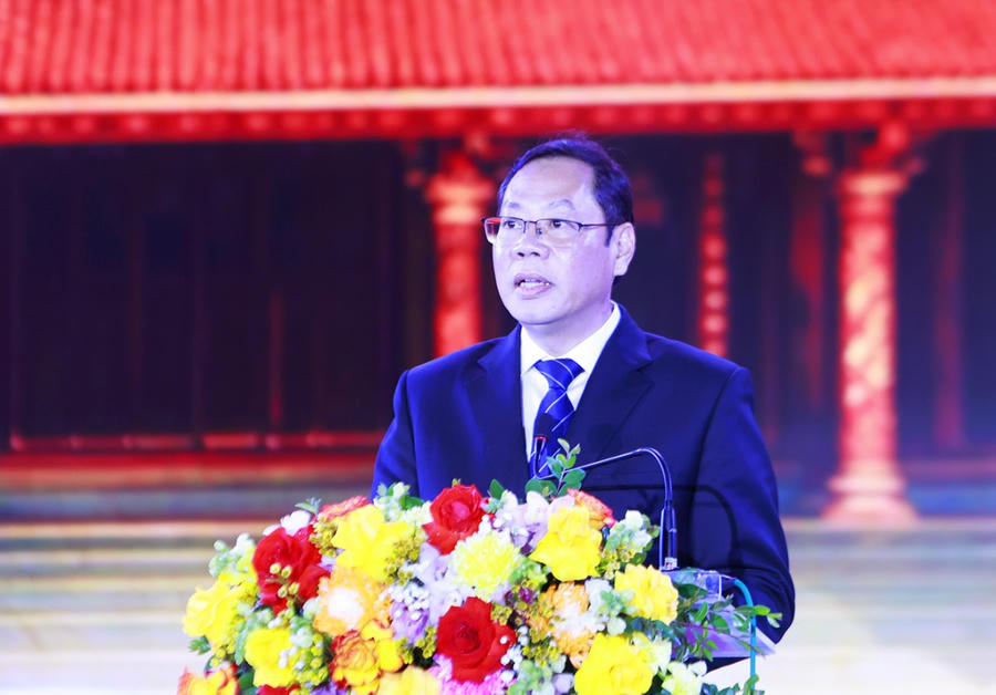 Ông Trần Văn Thanh, Chủ tịch UBND phường Bắc Giang phát biểu khai mạc lễ hội.