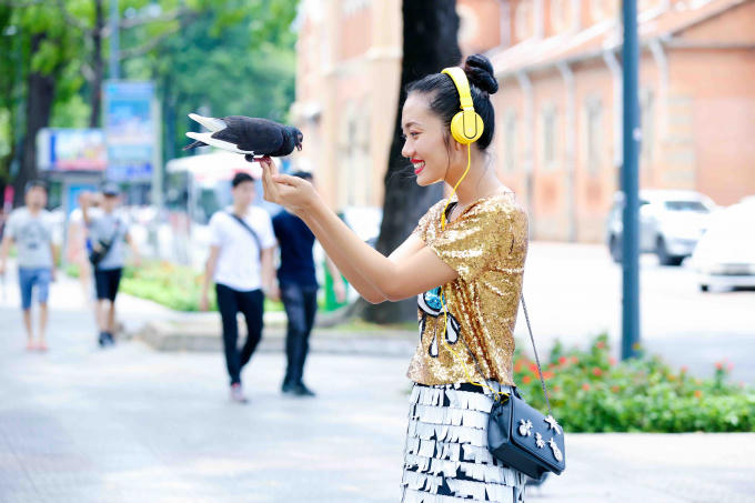 Người mẫu Nhã Trúc.