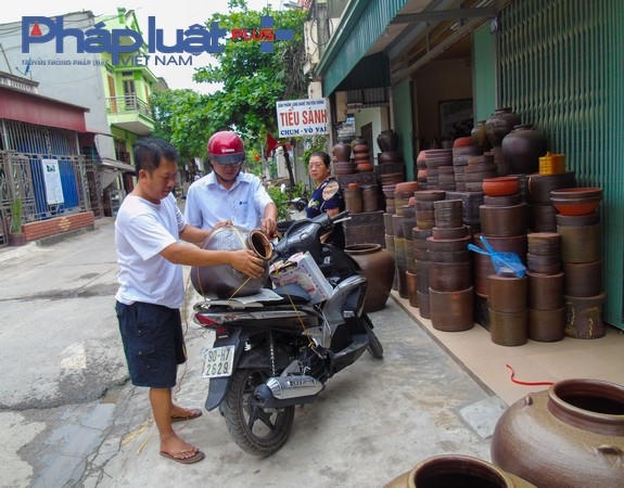 Trải qua bao thăng trầm và biến cố lịch sử, có những lúc các lò gốm nguội lửa, và nghề làng gốm dần sa sút nhưng nhờ phát huy những truyền thống và kinh nghiệm lâu đời và sự sáng tạo trong thời kỳ hội nhập nên cho đến nay làng nghề luôn đứng vững và khẳng định vị thế làng nghề gốm truyền thống.