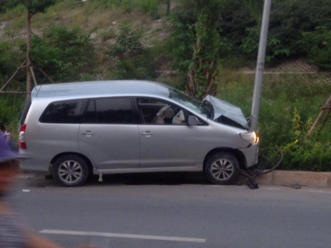 Chiếc xe Innova gây tai nạn