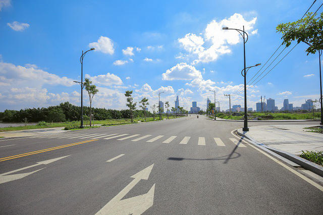 Tuyến R1 – Đại lộ vòng cung.
