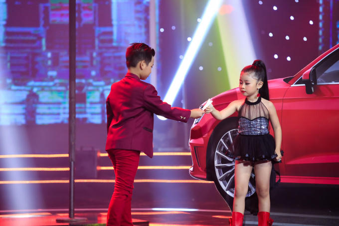 “Hot boy” nhí đa tài Bùi Gia Bảo đoạt quán quân Sao Nối Ngôi Nhí