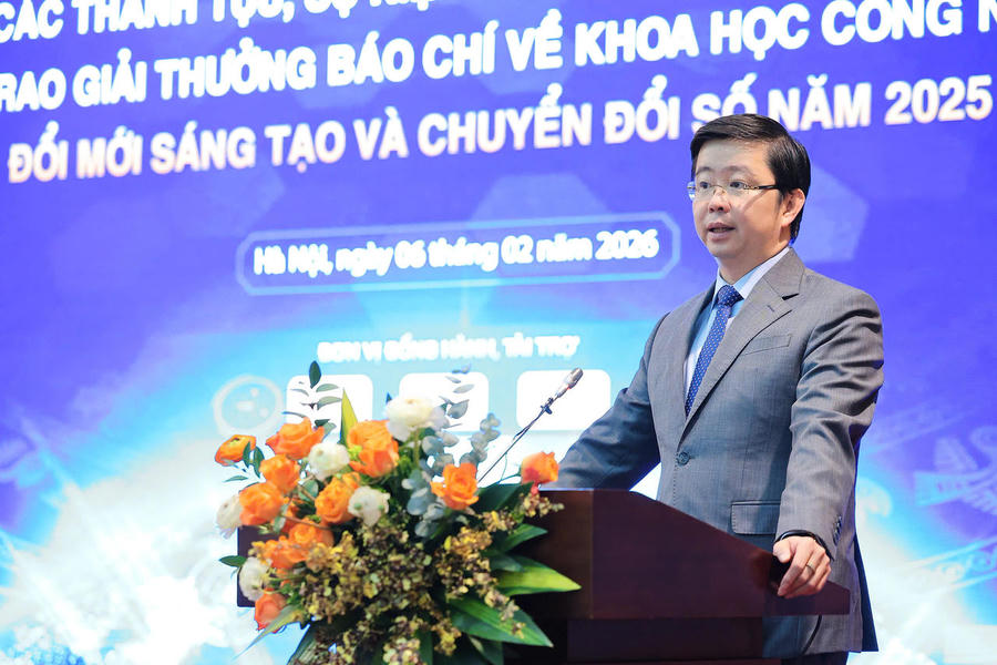 Thứ trưởng Bộ Khoa học và Công nghệ - Bùi Hoàng Phương phát biểu tại Lễ trao Giải thưởng.