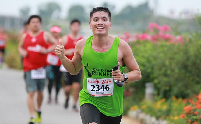 Bác sĩ Đinh Huỳnh Linh đang chinh phục một cuộc đua. Ảnh: NVCC