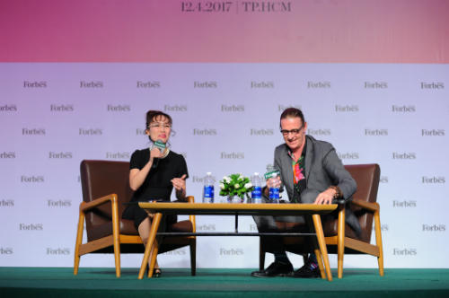 "Nếu chúng ta không có một chút nhẫn nại, một chút bao dung thì chúng ta khó đi đến cùng kết quả trong môi trường kinh doanh, luật pháp và thực tiễn ở Việt Nam", bà Thảo chia sẻ.