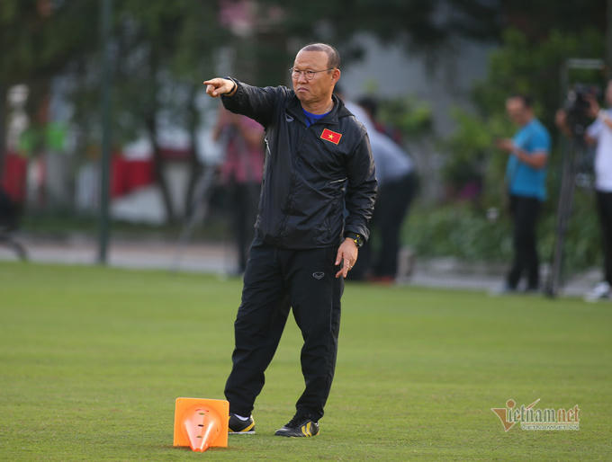 Anh24.