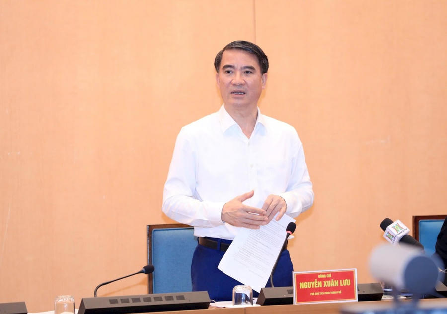 Phó Chủ tịch UBND thành phố Hà Nội Nguyễn Xuân Lưu phát biểu tại Hội nghị. Ảnh: Phạm Linh.