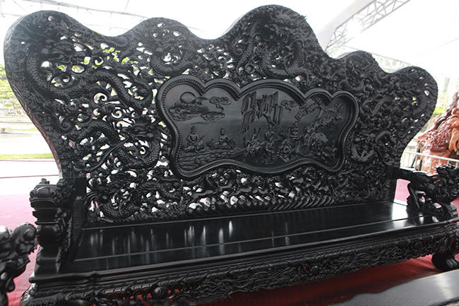 dai gia thanh hoa "vac" bo sieu ban ghe 27 ty di trien lam hinh anh 7