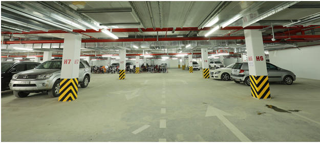 Bãi đỗ xe rộng rãi, sạch đẹp, được bố trí, hợp lý tại chân mỗi tòa nhà, phục vụ thuận tiện nhất nhu cầu của cư dân. 