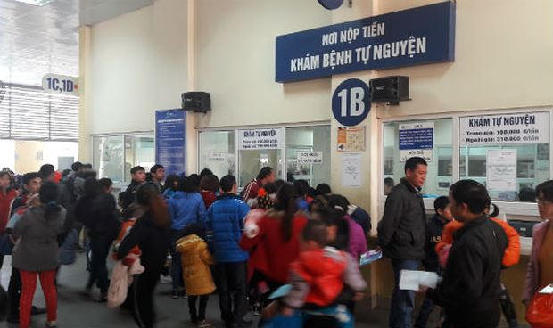 Bệnh viện quá tải vì thời tiết lạnh kéo dài trong những ngày gần đây.