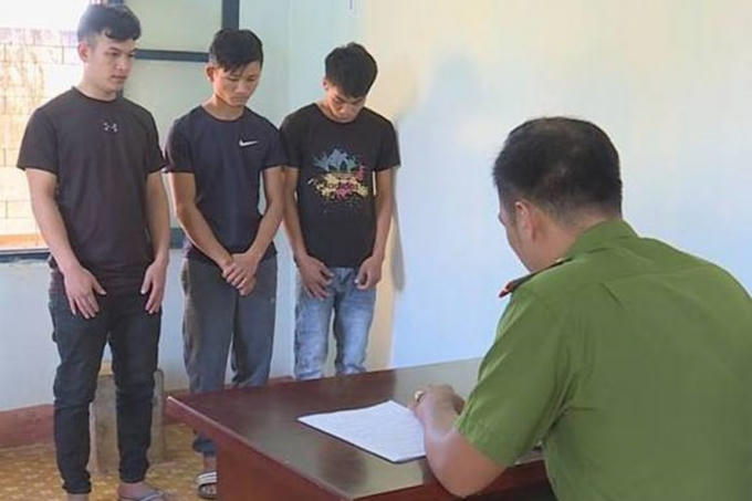 Các đối tượng tại cơ quan điều tra.