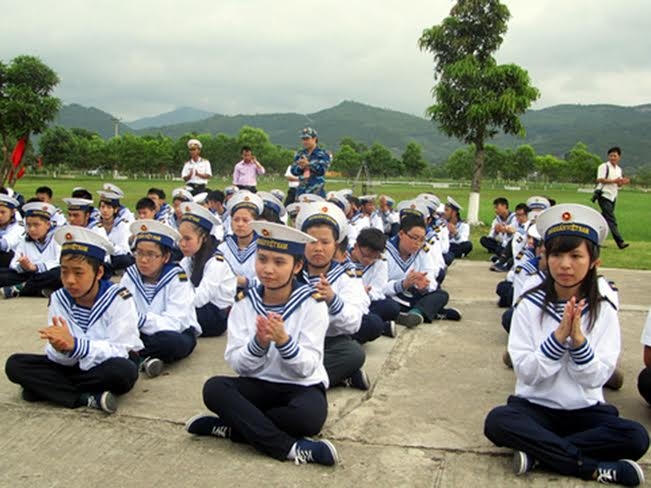 Phụ huynh nên xem xét chọn lựa những khóa học uy tín, phù hợp với sở trường của học sinh.