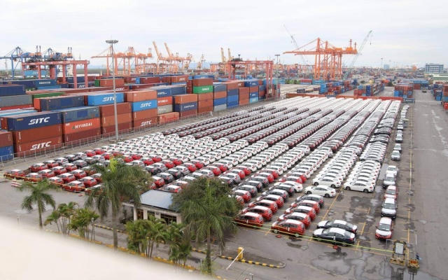 Slide - Điểm tin thị trường: Kim ngạch nhập khẩu xe tháng 5 lập kỷ lục