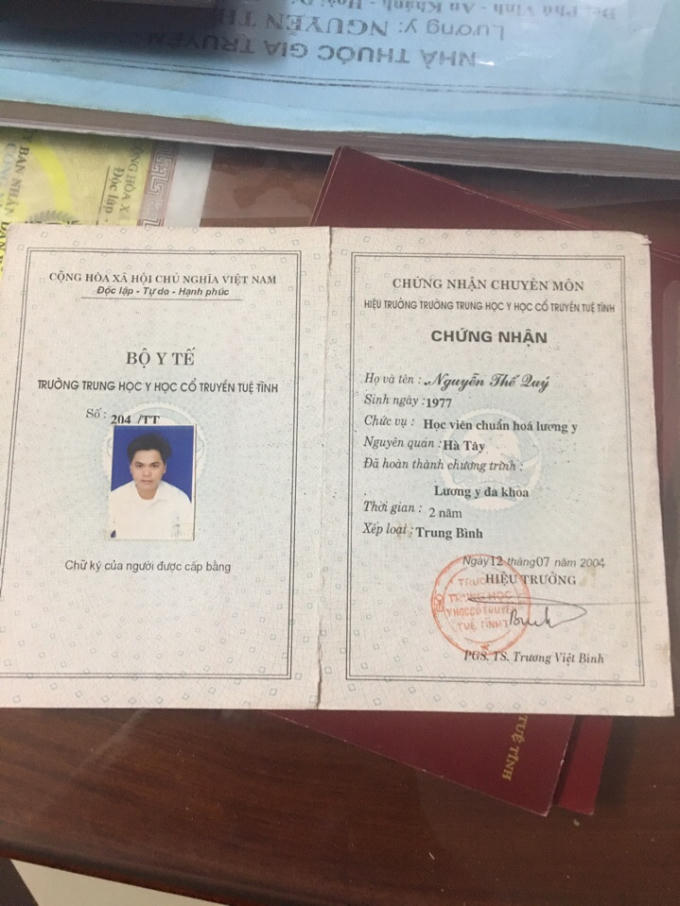 Giấy chứng nhận chuyên môn của lương y Nguyễn Thế Quý.