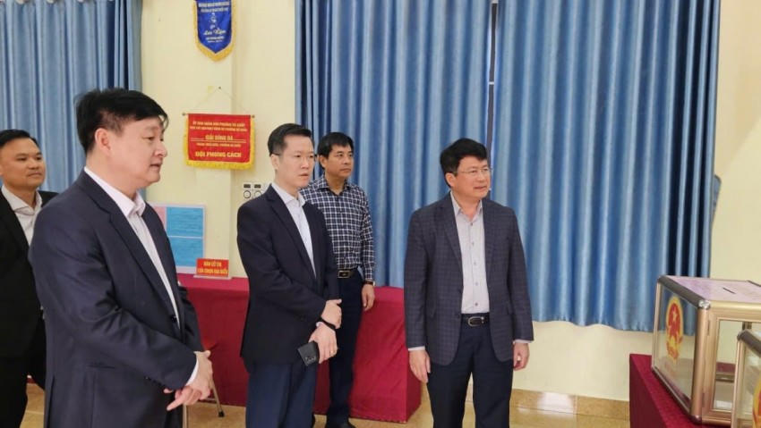 Đoàn công tác kiểm tra, giám sát việc thực hiện công tác chuẩn bị cho ngày hội lớn.