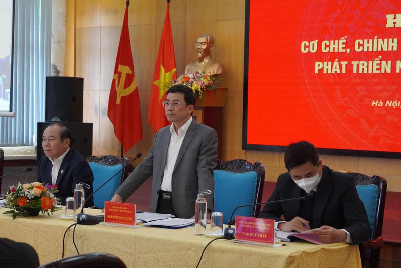 Phó Trưởng ban Kinh tế Trung ương Nguyễn Duy Hưng.