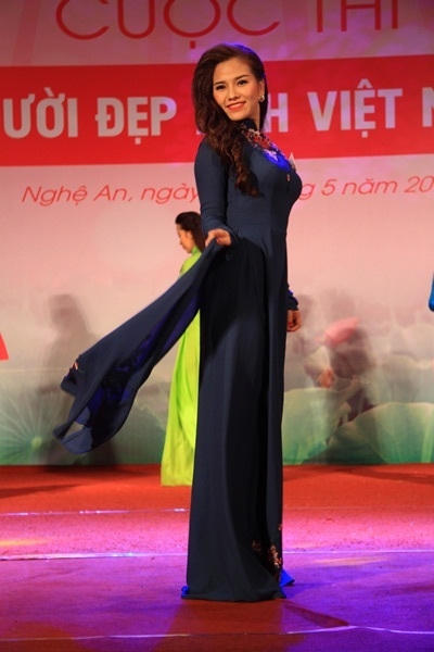Th&iacute; sinh Nguyễn Thị Mai Phương gi&agrave;nh giải Nhất cuộc thi Người đẹp Ảnh Việt Nam