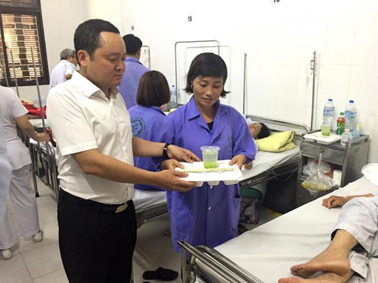 Nhiều hoạt động thiện nguyện được lãnh đạo, Công đoàn NXB Y học quan tâm, tổ chức để chia sẻ với những cảnh đời khó khăn tại Viện sức khỏe Tâm thần Quốc gia.