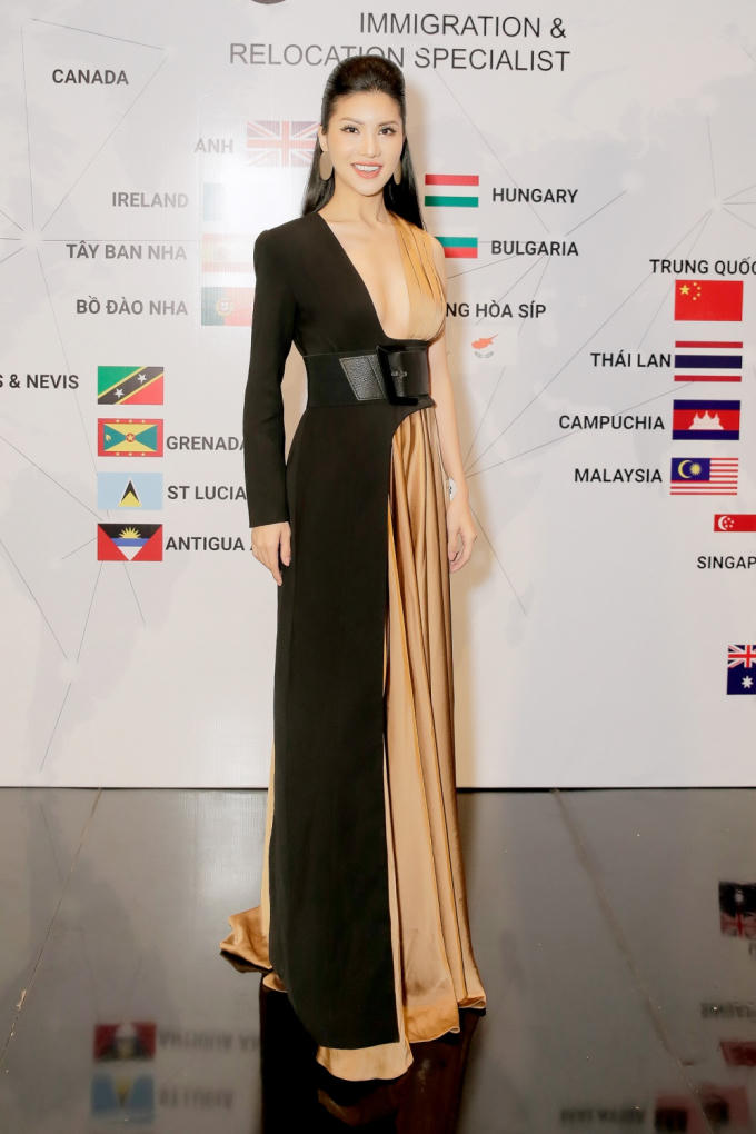 Sau khi trờ về từ cuộc thi Mrs International 2018 (Hoa hậu quý bà quốc tế) diễn ra tại Singapore hồi tháng 11 vừa qua, Loan Vương thường xuyên được mời tham dự các sự kiện dành cho các doanh nhân cũng như ngồi ghế giám khảo của một số chương trình.