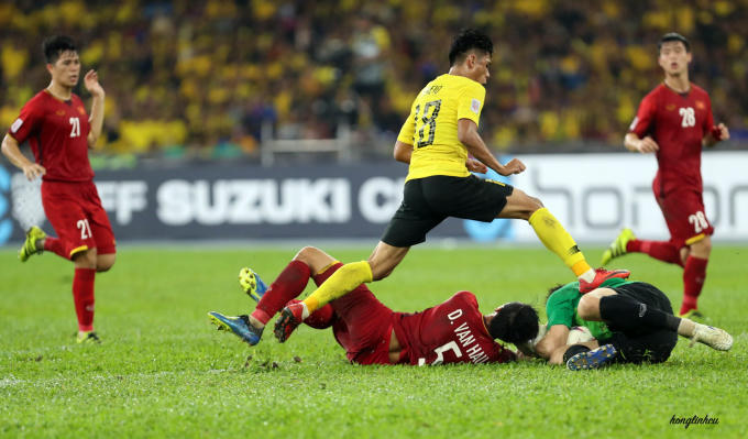 Đá sân nhà, Việt Nam có cần chủ động cầm hòa?