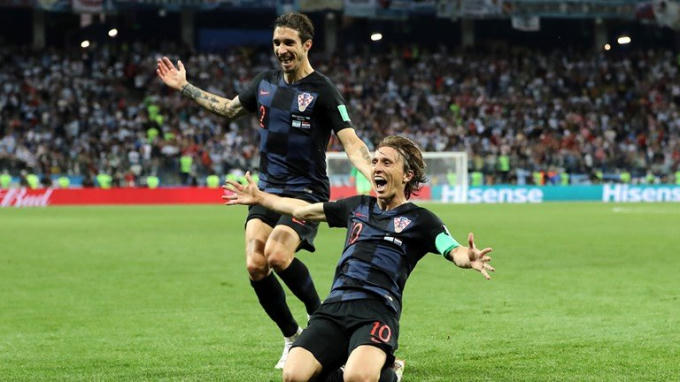 Modric làm lu mờ Messi trong ngày Croatia thắng to